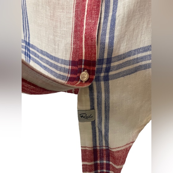 Rails Amelie button down Carmine Blue White size medium, excellent condition - Picture 6 of 8